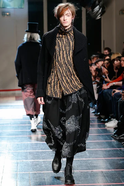 Look 14